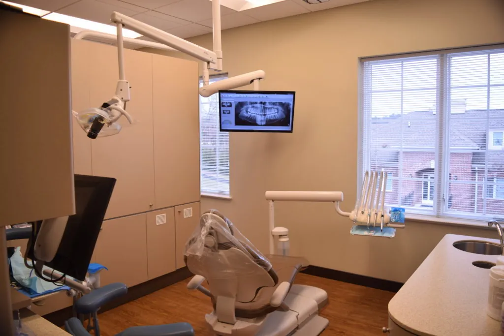 Exam room where patients receive their restorative dentistry treatments at Robert M Kelso DDS in Knoxville TN.